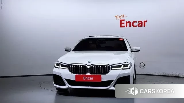 BMW 5 Series (G30) id 3154088 из Кореи 13