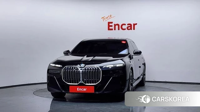 BMW 7 Series (G70) id 3811353 из Кореи 13