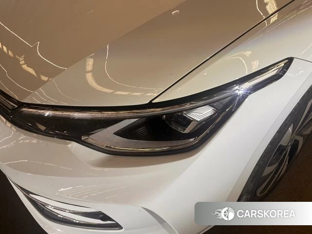Volkswagen Golf 2025 Белый из Китая, фото 4