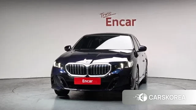 BMW 5 Series (G60) id 3769973 из Кореи 13