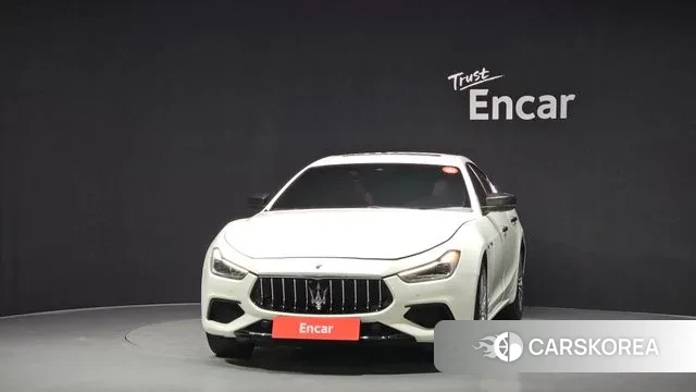 Maserati Ghibli id 3128952 из Кореи 13