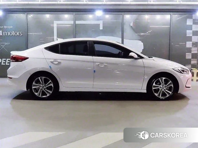 Hyundai Avante AD id 2995773 из Кореи 11