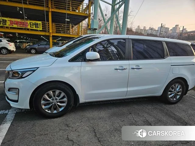 Kia The New Carnival id 3789536 из Кореи 8