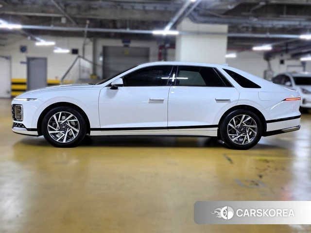 Hyundai Grandeur (GN7) id 3891112 из Кореи 13