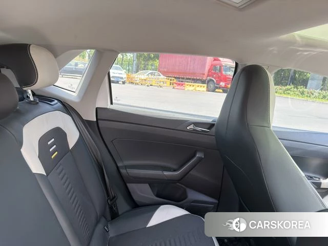Volkswagen Polo id 4335049 из Китая 15