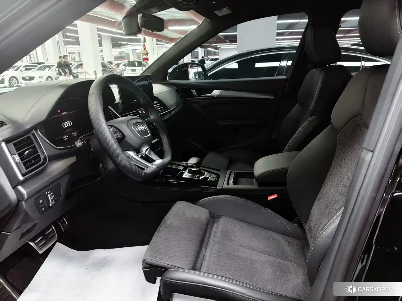 Audi Q5L id 4622741 из Китая 10