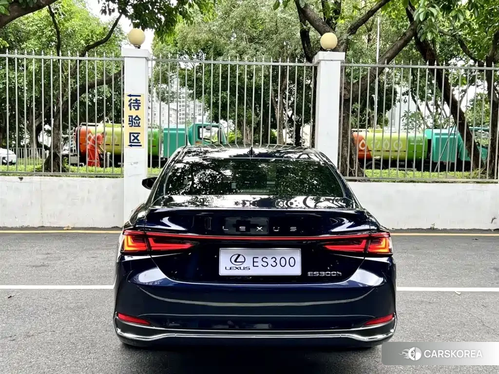 Lexus ES 2025 Синий из Китая, фото 3