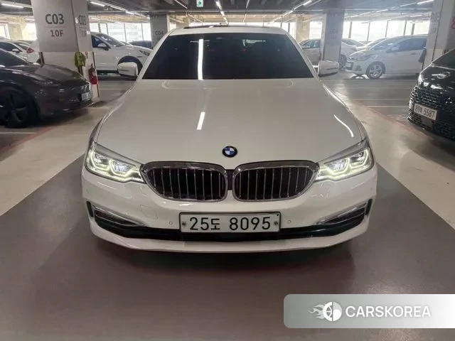 BMW 5 Series (G30) id 3757119 из Кореи 13