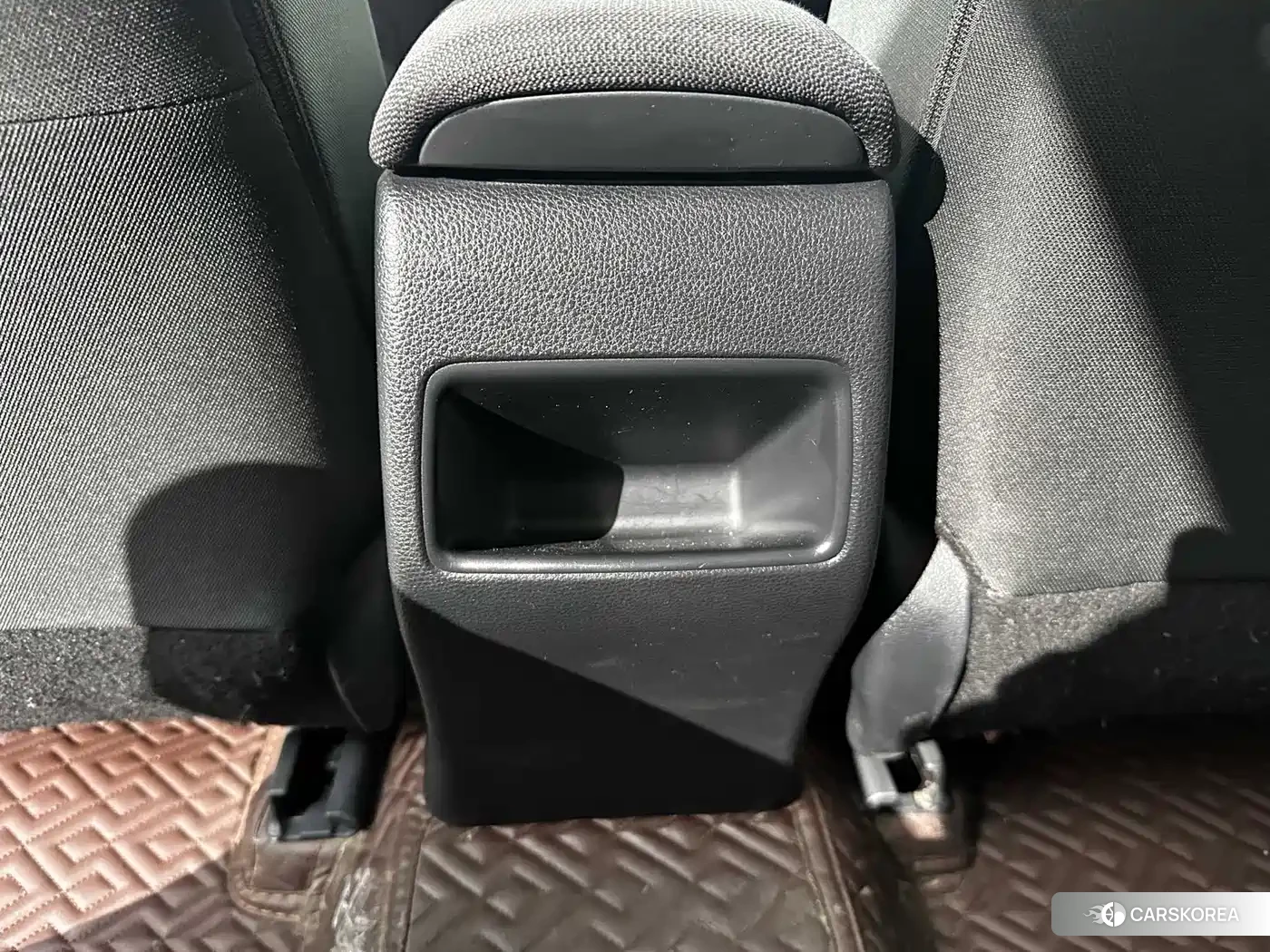 Toyota Corolla id 4653795 из Китая 23