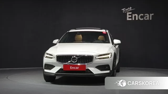 Volvo V60 Cross-Country 2nd Generation id 3464507 из Кореи 13