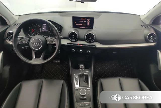 Audi Q2L id 4213878 из Китая 10