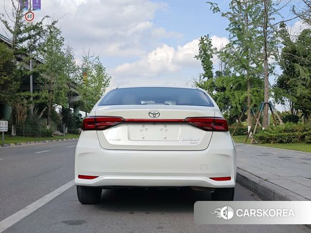 Toyota Corolla 2021 Белый из Китая, фото 6