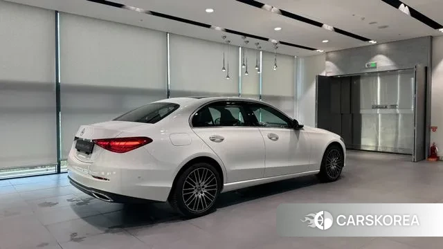Mercedes-Benz C-Class W206 2025 Белый из Кореи, фото 3