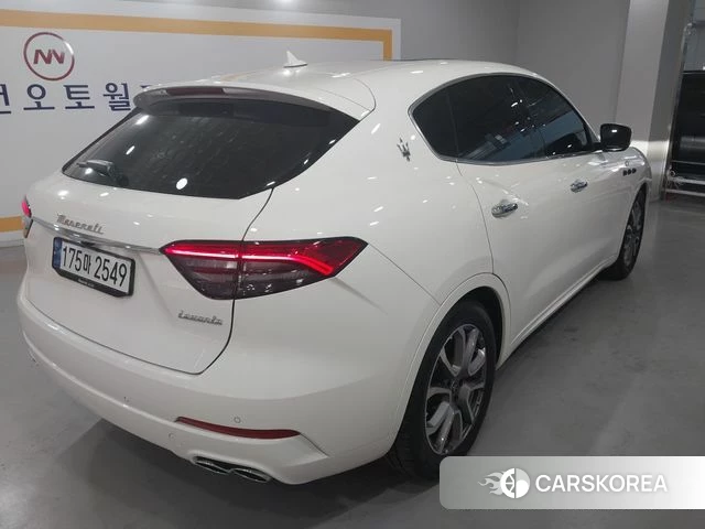 Maserati Levante id 4529146 из Кореи 13