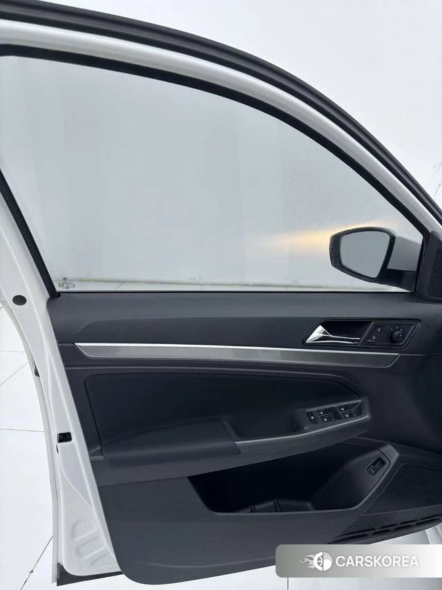 Volkswagen Lavida id 4392044 из Китая 8