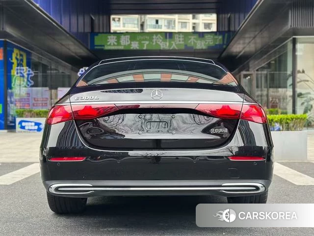 Mercedes-Benz E-class 2025 Черный из Китая, фото 3