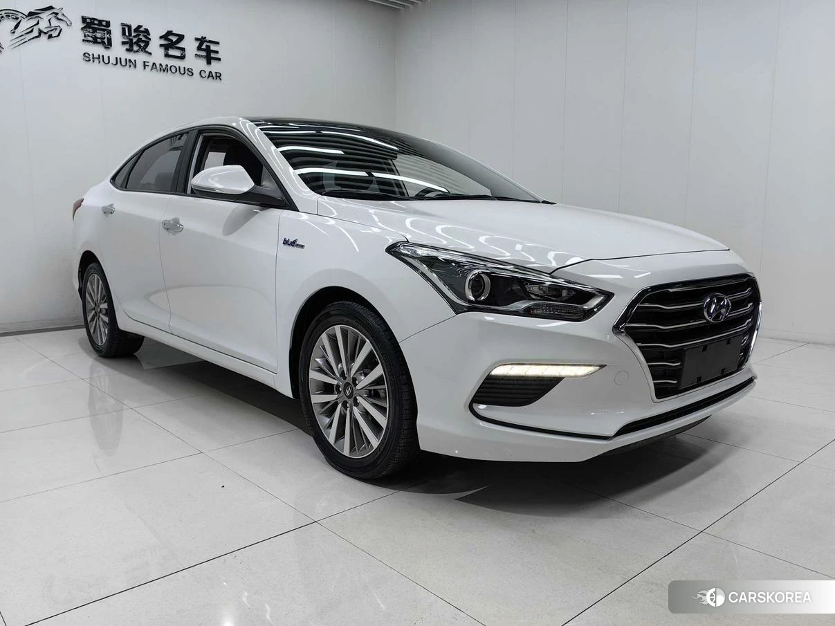 Hyundai Name picture 2019 Белый из Китая, фото 3