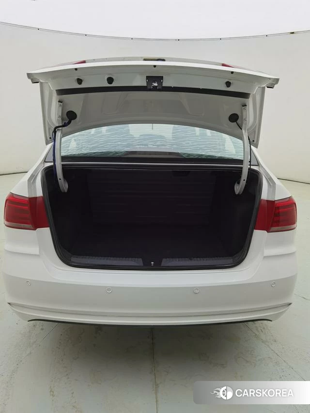 Volkswagen Santana id 4258758 из Китая 18
