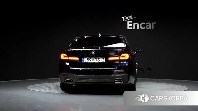 BMW 5 Series (G30) id 3741302 из Кореи 13