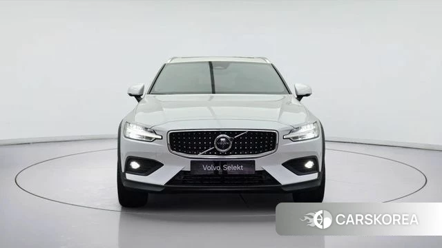 Volvo V60 Cross-Country 2nd Generation id 3883842 из Кореи 13