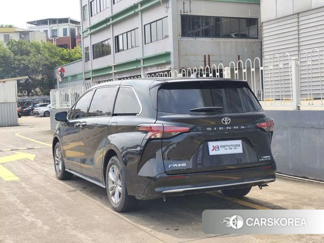 Toyota Saina id 4366026 из Китая 10
