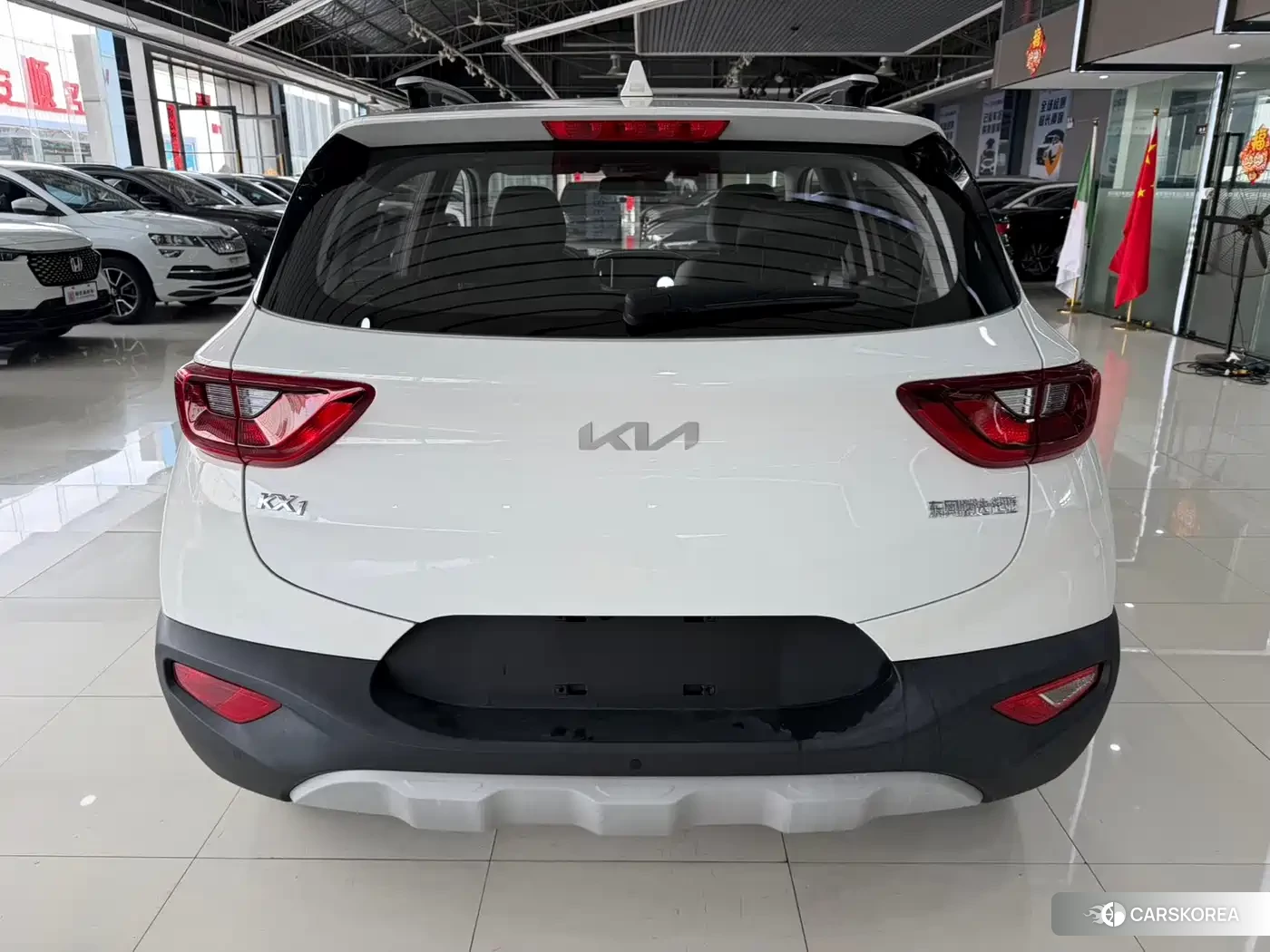 Kia KX1 2022 Белый из Китая, фото 3