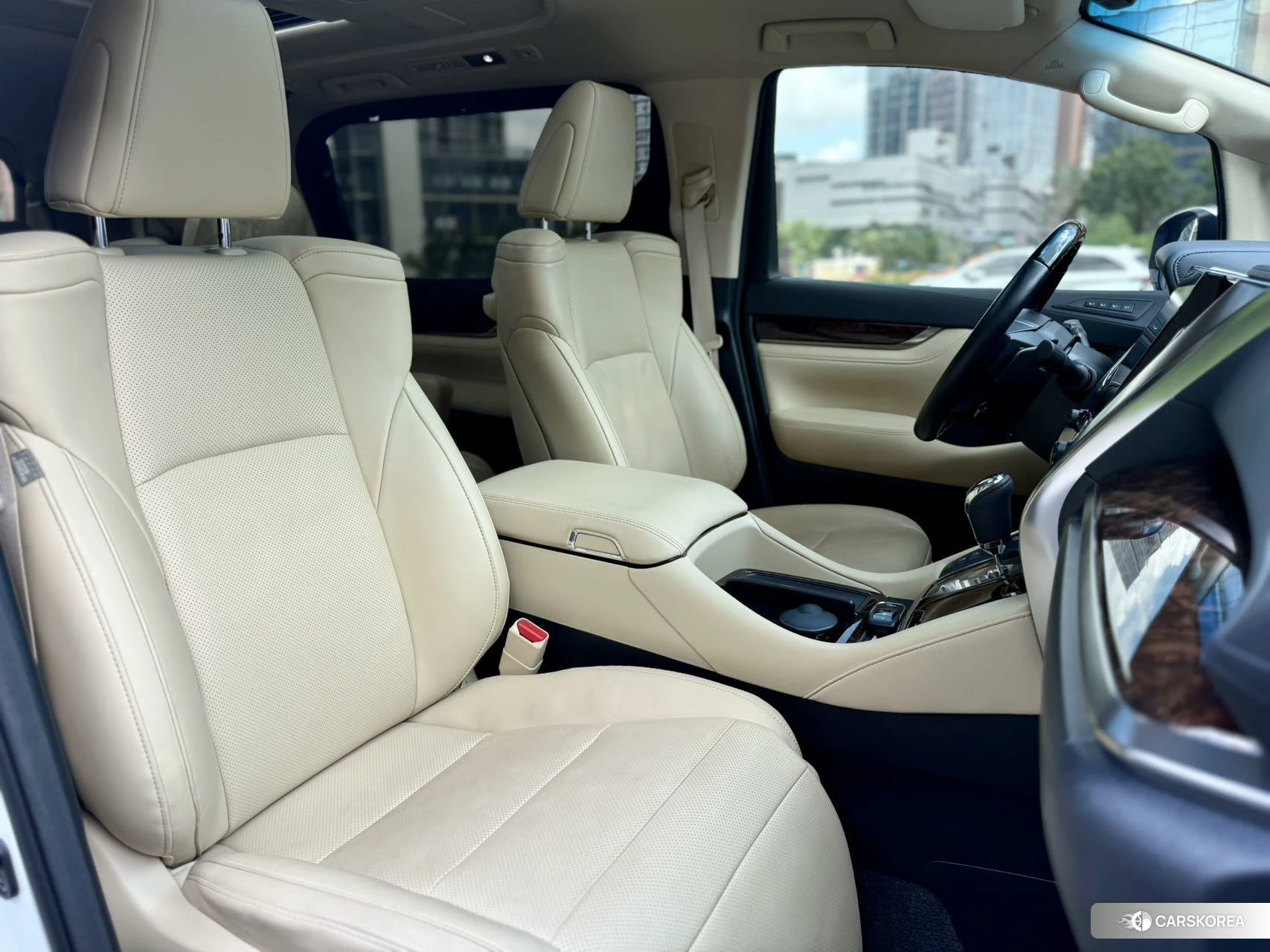 Toyota Alphard id 4510799 из Китая 13