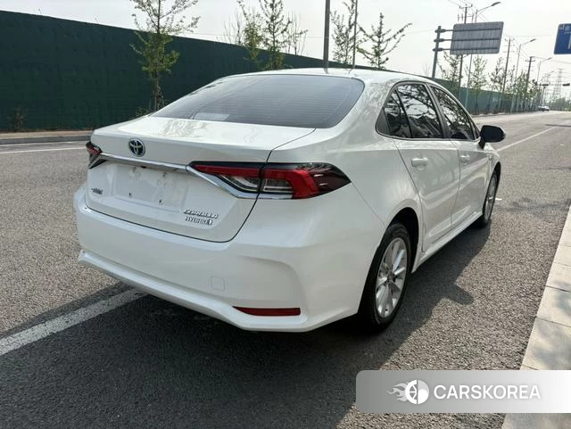 Toyota Corolla 2022 Белый из Китая, фото 5