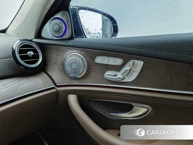 Mercedes-Benz E-class id 3888644 из Китая 14