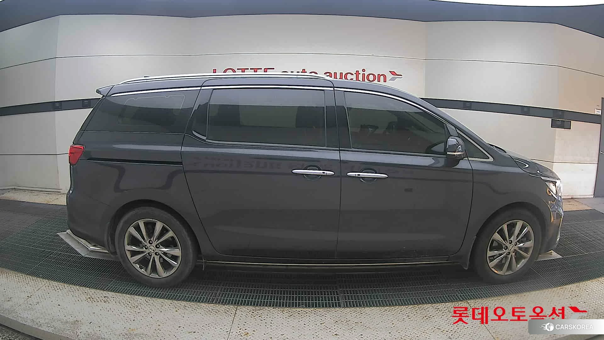 Kia Carnival id 4909241 из Кореи 23