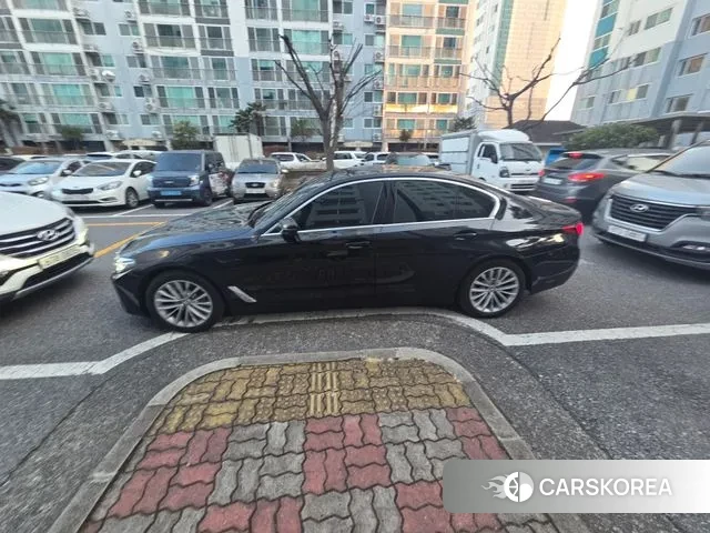 BMW 5 Series (G30) 2021 Черный из Кореи, фото 3