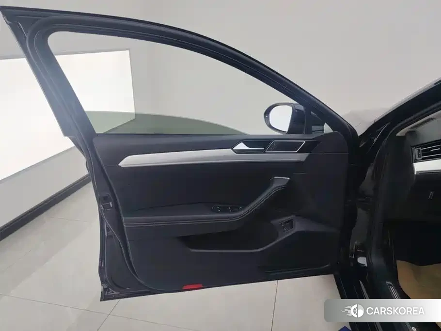 Volkswagen Magotan id 4644638 из Китая 9
