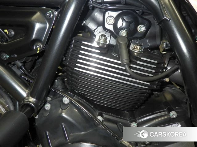 Engine photo