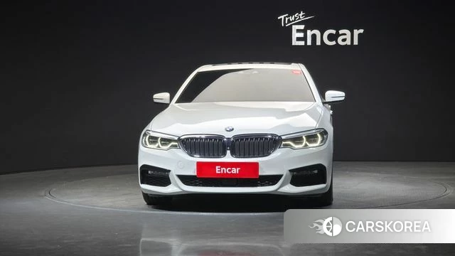 BMW 5 Series (G30) id 3814415 из Кореи 13