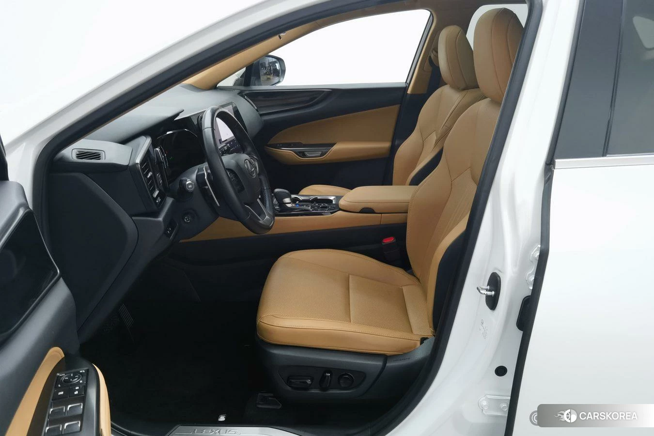 Lexus NX PHEV id 4513983 из Китая 17