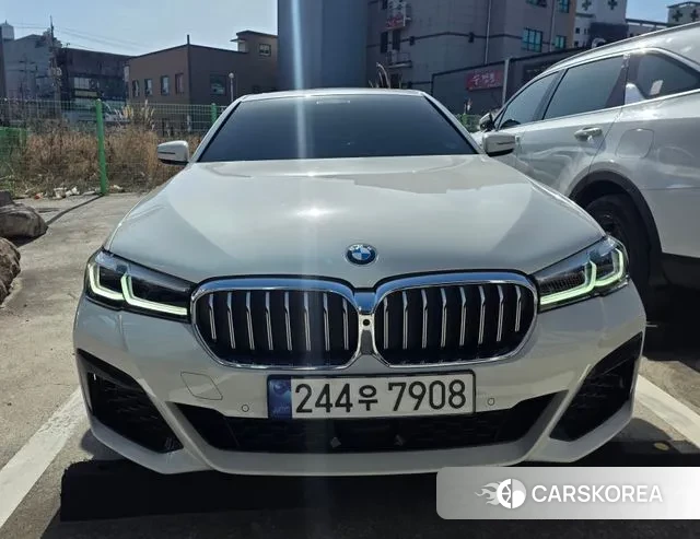 BMW 5 Series (G30) id 3619435 из Кореи 13