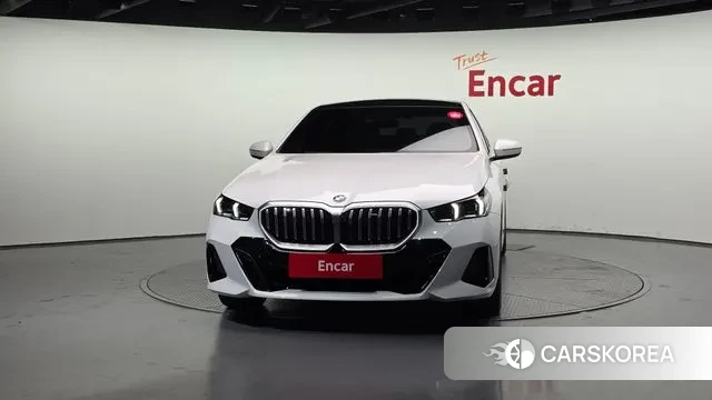 BMW 5 Series (G60) id 3353854 из Кореи 13