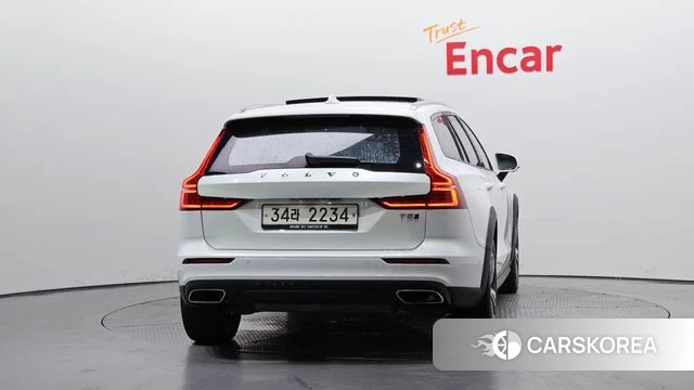 Volvo V60 Cross-Country 2nd Generation id 4536214 из Кореи 23
