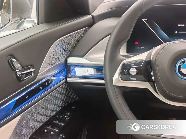 BMW i7 id 4257195 из Китая 11