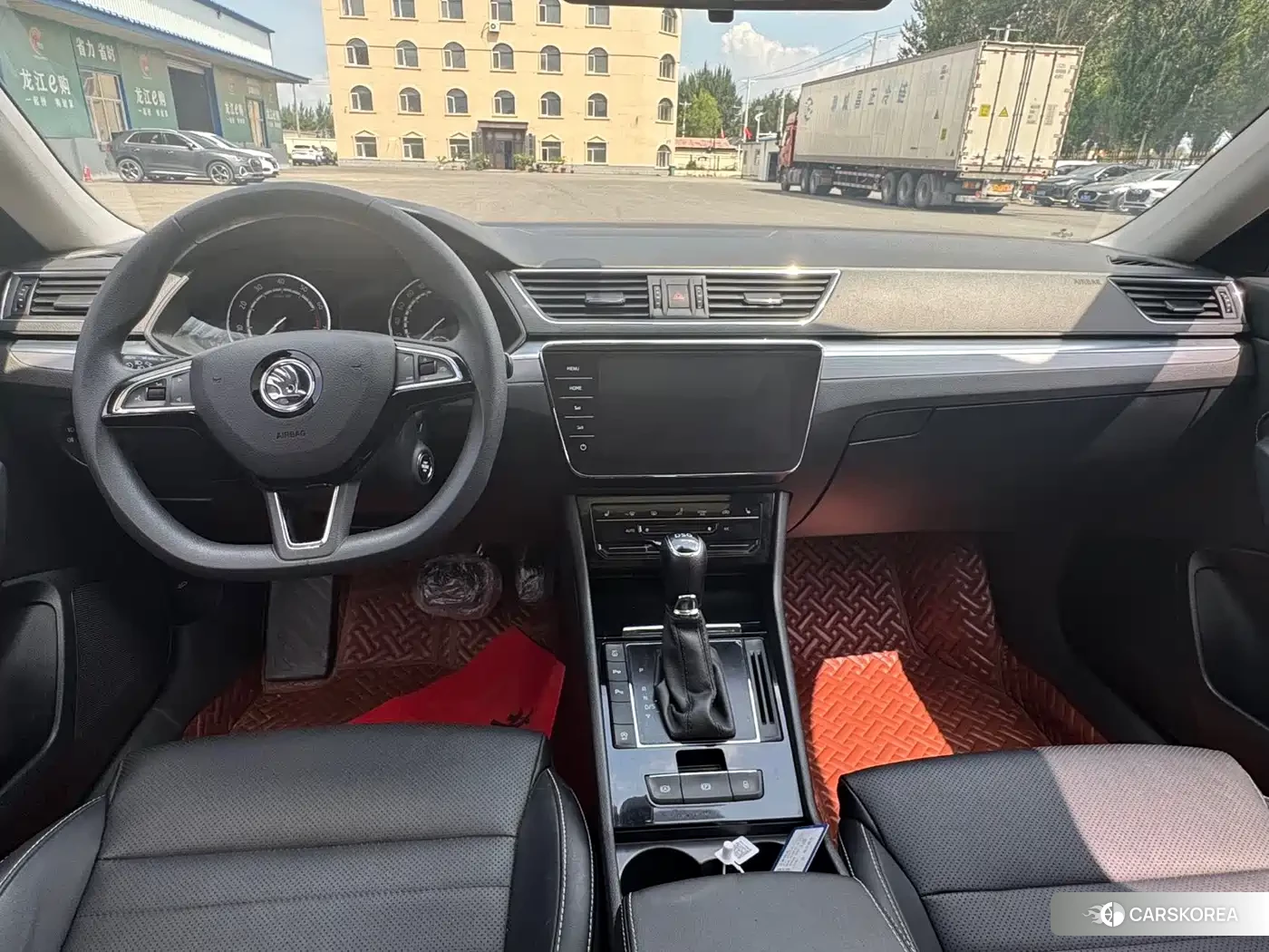 Skoda Superb id 4629578 из Китая 13