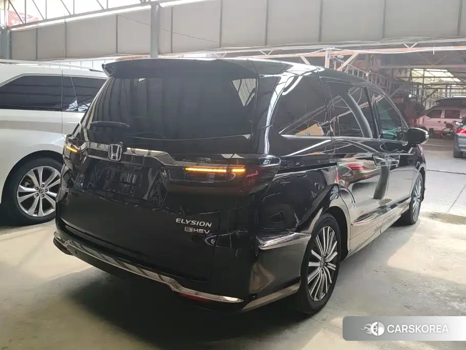 Honda Elysion id 4680695 из Китая 9