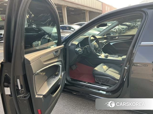 Audi A6L id 4320689 из Китая 8