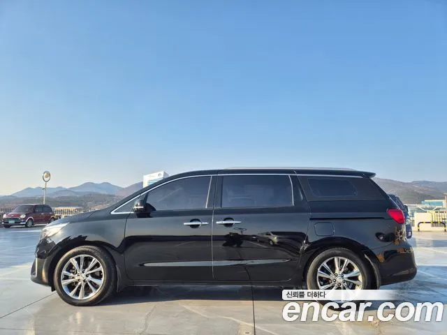 Kia The New Carnival id 2446936 из Кореи 13