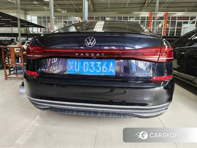 Volkswagen Passat 2023 Черный из Китая, фото 3
