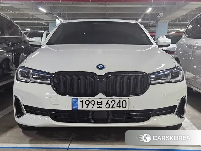 BMW 5 Series (G30) id 3207715 из Кореи 13