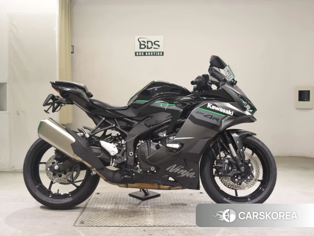 Kawasaki ZX-4R SE 2025 из Японии, фото 2