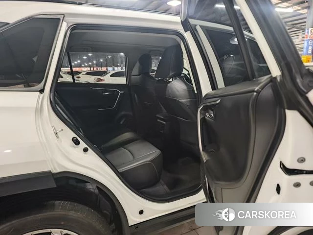 Toyota RAV4 Rongfang 2023 Белый из Китая, фото 3