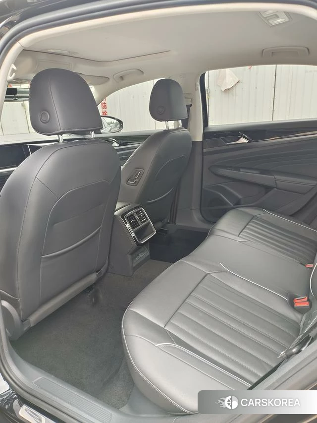 Volkswagen Passat 2022 Черный из Китая, фото 6