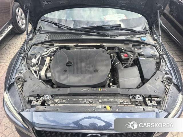 Volvo V60 2023 Синий из Китая, фото 4