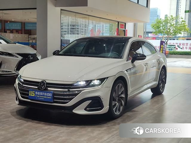 Volkswagen CC 2023 Белый из Китая, фото 3